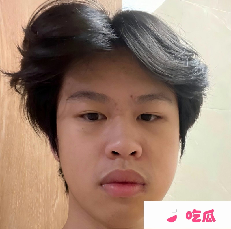 广西渣男 刘卓辉 与女友同居5年出轨4年半 3