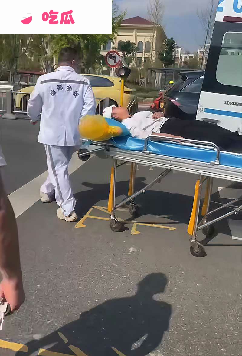 青白江小学门口吵架杀人 8 拷贝
