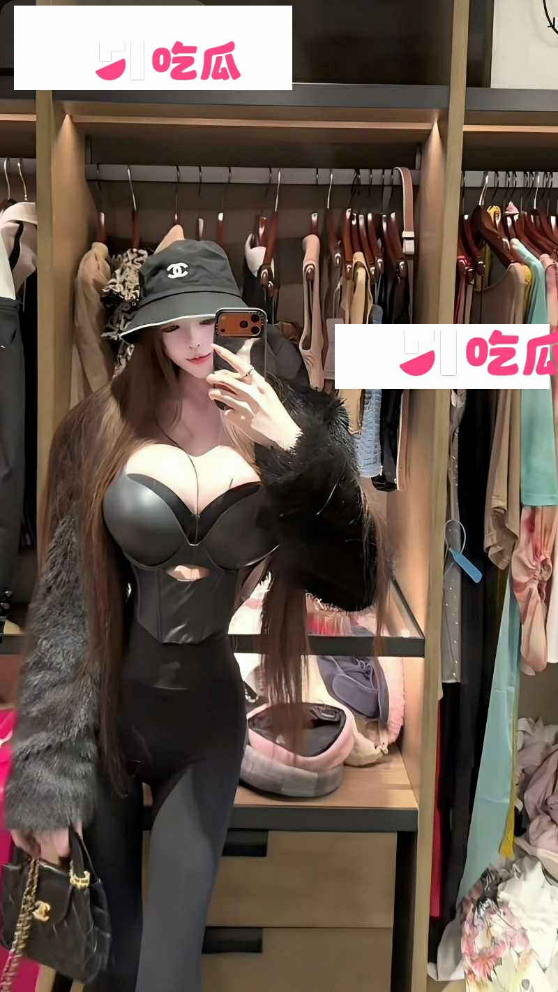 抖音职业骚鸡 小优蕊Uri 再度曝出猛料 5