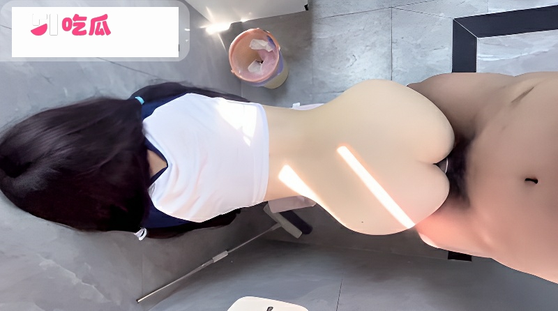 51原创钟灵妹妹 合租女室友的勾引5